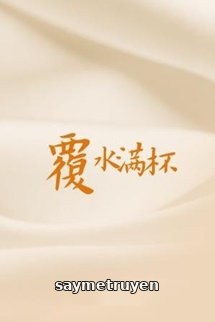 Nước Đổ Đầy Ly
